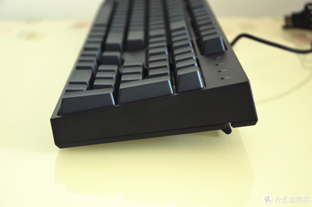 一把炫光侧漏的机械键盘——酷冷至尊 CK372 侧刻RGB机械键盘