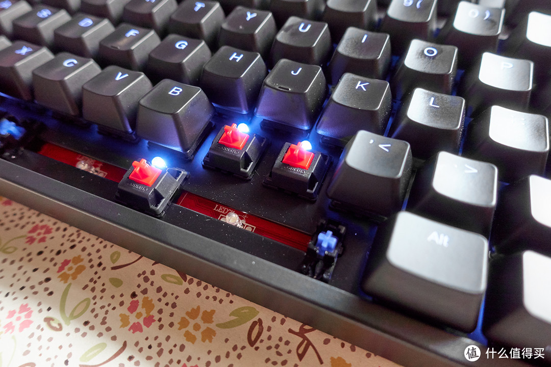 ABS键帽加身—ikbc F87黑色红轴机械键盘 晒物