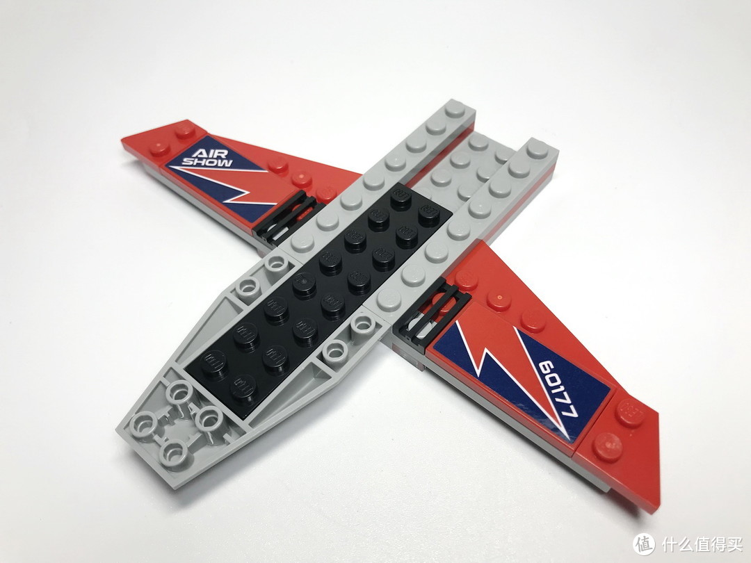 稍微丑了点：LEGO 乐高 60177 空中特技喷气机开箱