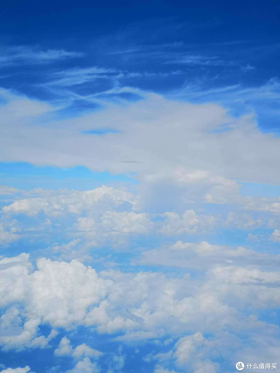 飞机上拍到的云