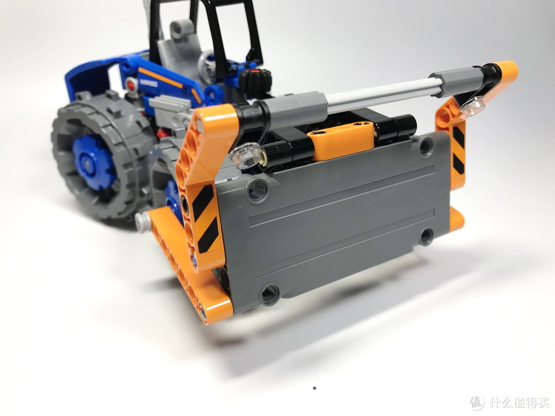 比想象中棒：LEGO 乐高 2018年科技系列 42071 A模式 推土压路机