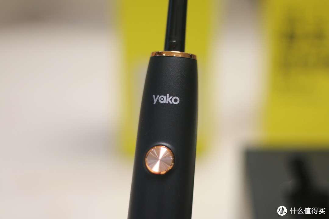 水桶型电动牙刷体验记——YAKO 磁悬电动牙刷 O1众测报告