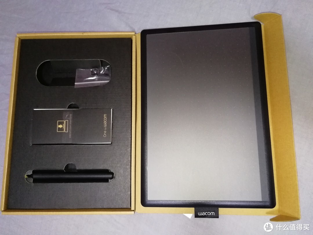 Wacom 和冠 ctl-672 数位板 开箱