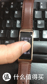 用过10款智能手环（手表）后，这款能“变形”的华为手环 B5给了我这样的印象！