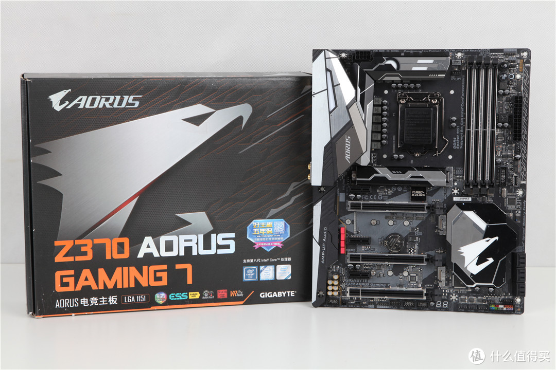 颜值与性能共存—技嘉AORUS RGB 内存开箱首晒