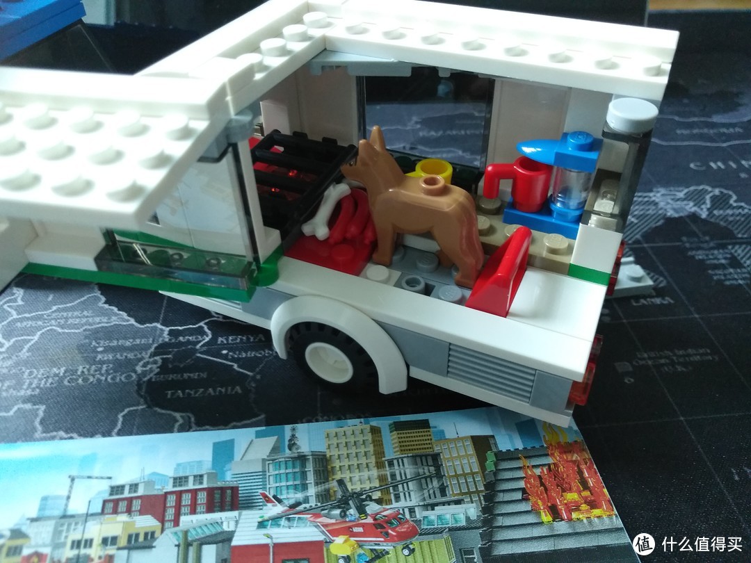 又是七夕？不存在的，再送自己一盒乐高吧—LEGO 乐高 城市系列60117
