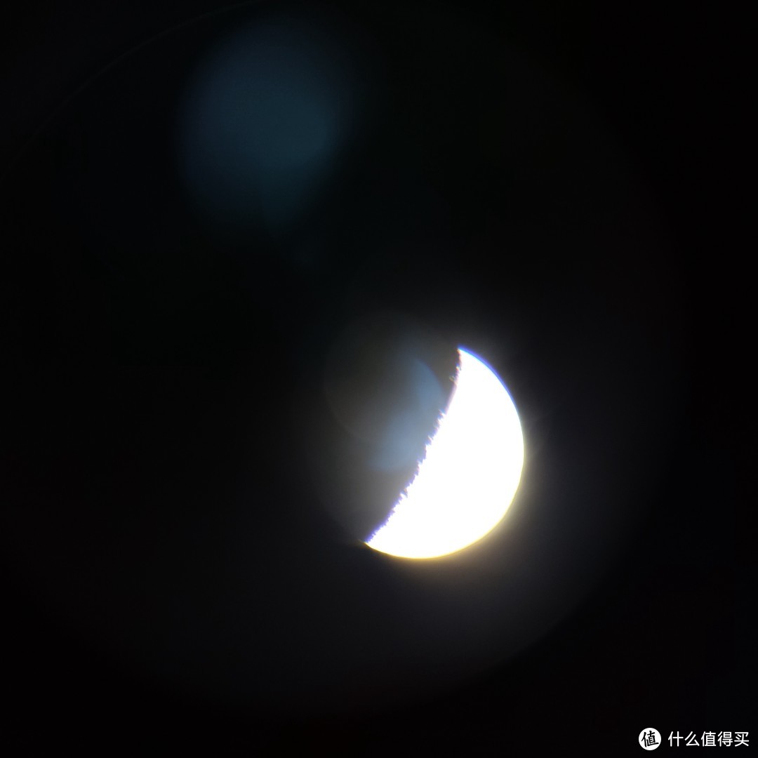 求安慰！我被望远镜里的月亮和风景吓到了 — 我用极峰天文望远镜第一次拍到了月亮