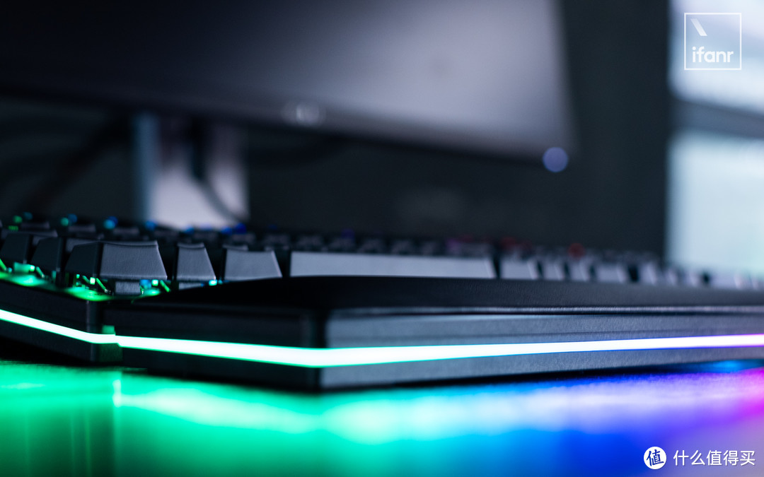 电竞就是 RGB？你怕是对电竞有什么误解—RAZER 雷蛇 键鼠套装体验