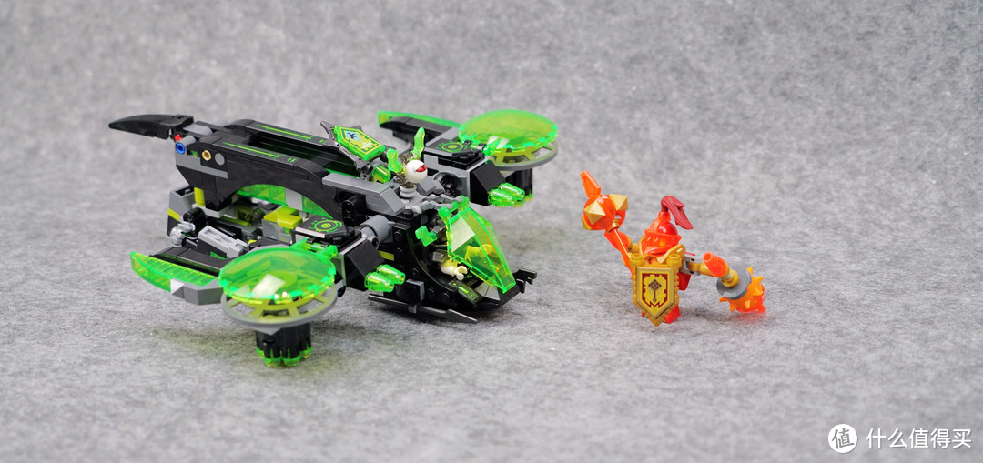 人仔诚意十足：LEGO 乐高 72003 未来骑士团 Nexo Knights 狂战士轰炸机 开箱
