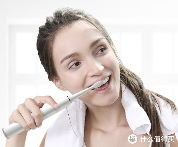 【轻众测】YAKO 磁悬电动牙刷 O1