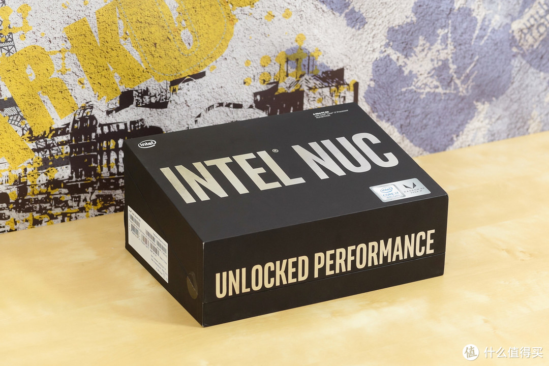 Intel爸爸和AMD苏妈首度合体 最强游戏NUC冥王峡谷体验