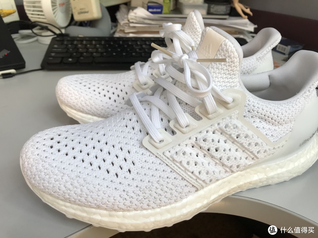 夏日怎么可以没有一双小白鞋 Adidas 阿迪达斯 UltraBOOST CLIMA  跑步鞋 BY8888