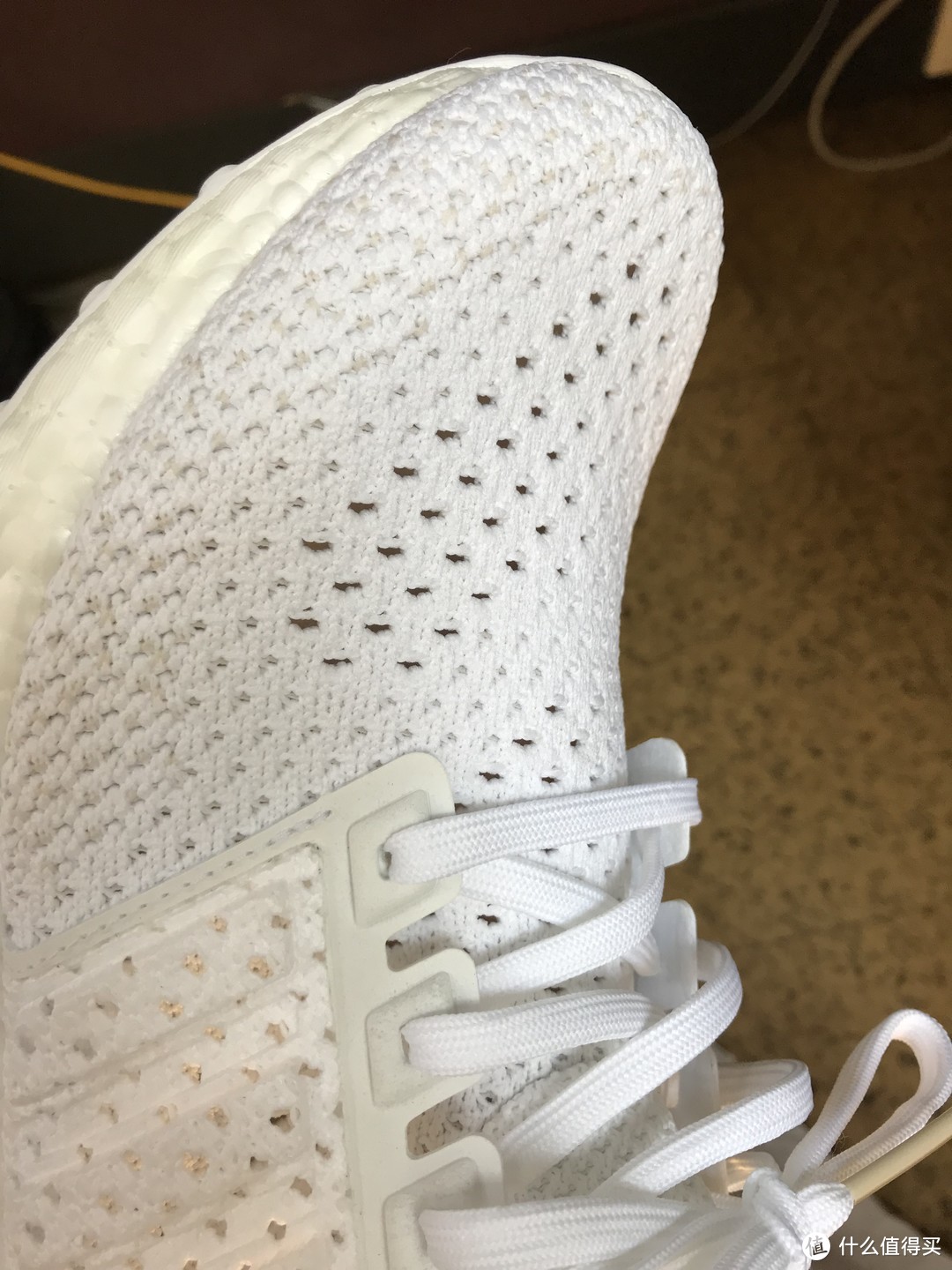 夏日怎么可以没有一双小白鞋 Adidas 阿迪达斯 UltraBOOST CLIMA  跑步鞋 BY8888