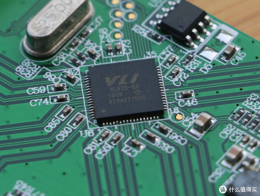 主控芯片用的是VLI的VL805-Q6