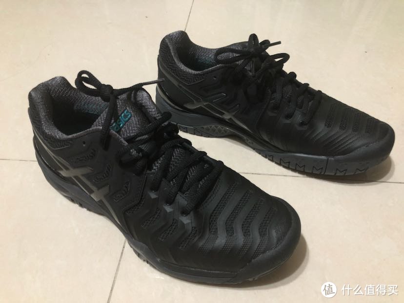 听说一试就会摒弃其他品牌的网球鞋 Asics Resolution7