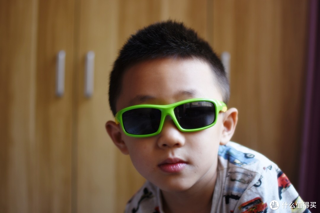 保护眼睛，从儿童做起—目戏 儿童太阳镜体验