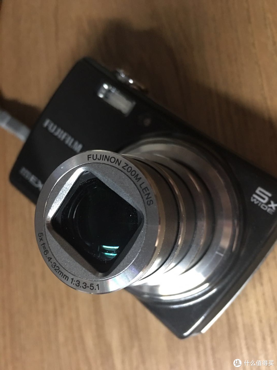 英雄迟暮—卡片机机时代的FUJIFILM 富士 F200EXR 相机开箱