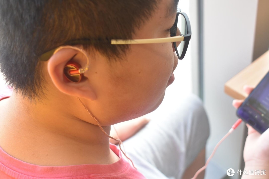 小米有品为耳机发烧友推出可换线Hi-Fi耳机 兴戈铜雀系列新品