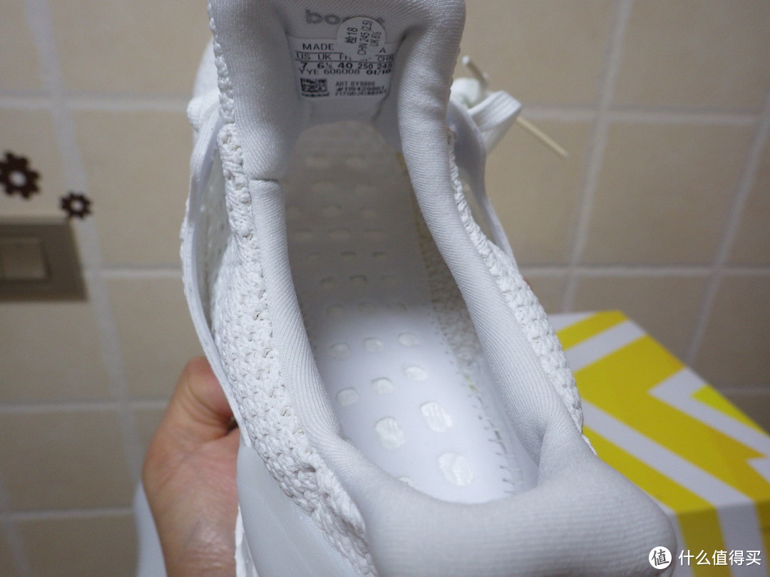 这是小白鞋该有的样子——Adidas UltraBOOST CLIMA