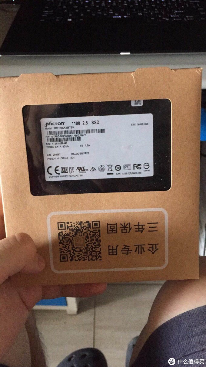 DELL 戴尔 XPS 15 9560 笔记本电脑开箱以及拆机