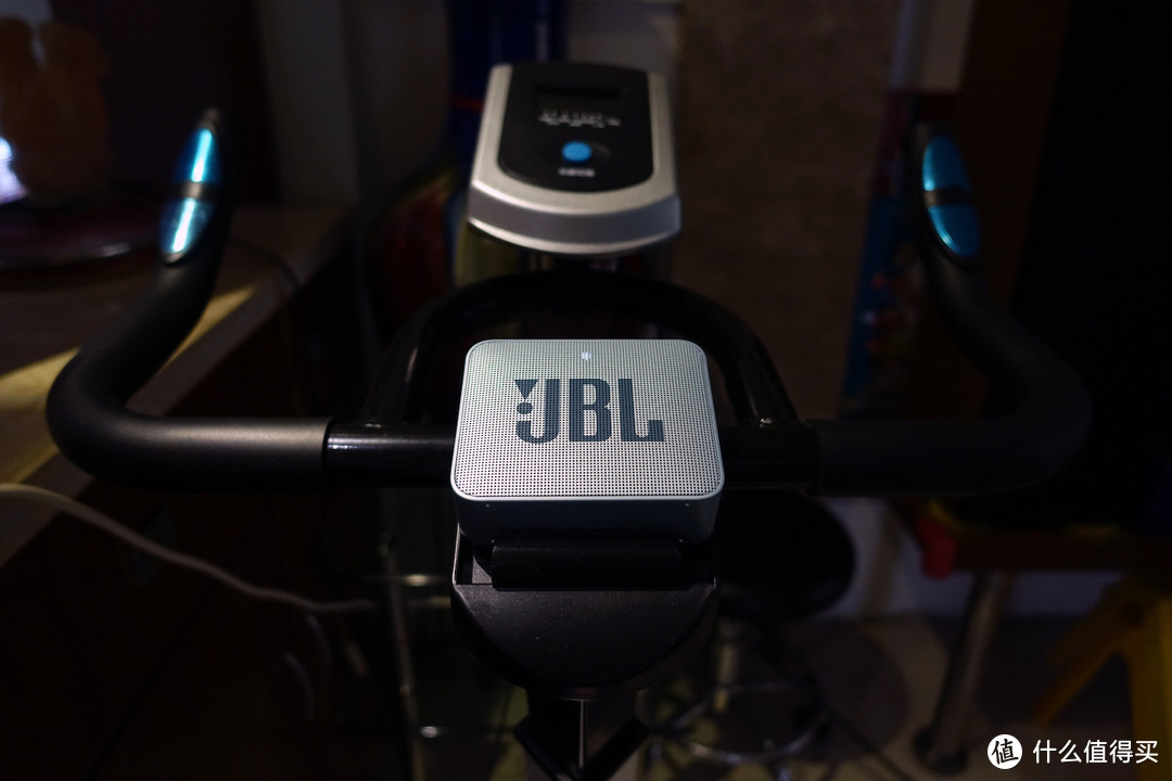 一块砖头的音乐修养—JBL GO2 便携蓝牙音箱 使用分享