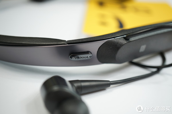 不丧志 篇一:无线降噪耳机音质最强者:SONY 索