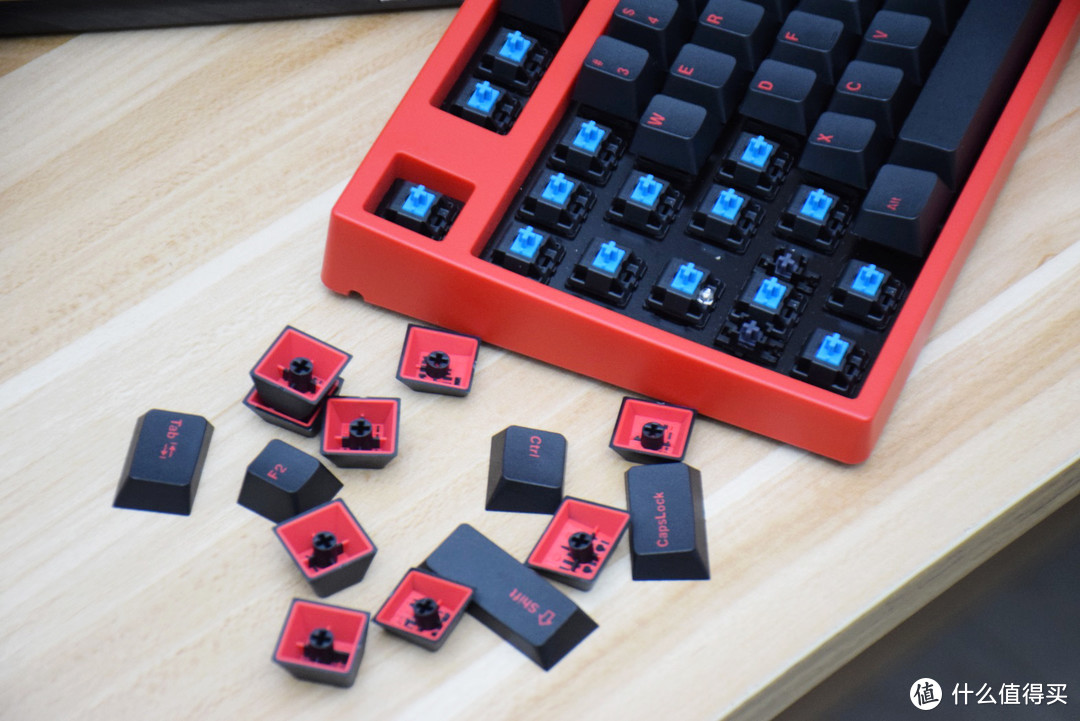 让X哥破例买的红色键盘—Leopold 利奥博德 FC750R PD赤色限定 机械键盘