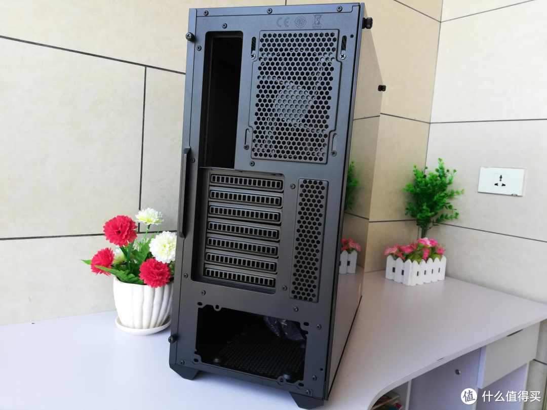 简约不简单：CoolerMaster 酷冷至尊 MasterBox MB520 机箱 装机评测