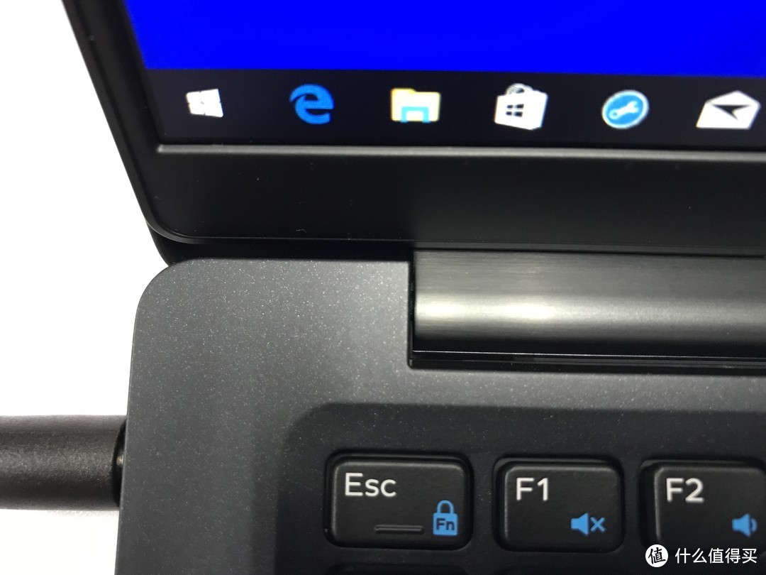 优异设计,內含惊人效能 DELL Latitude 7390 体验