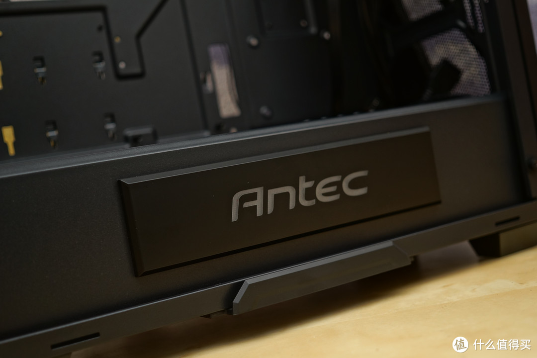 洞洞流加RGB面板 Antec 安钛克 Dracarys 龙焰机箱 安装体验