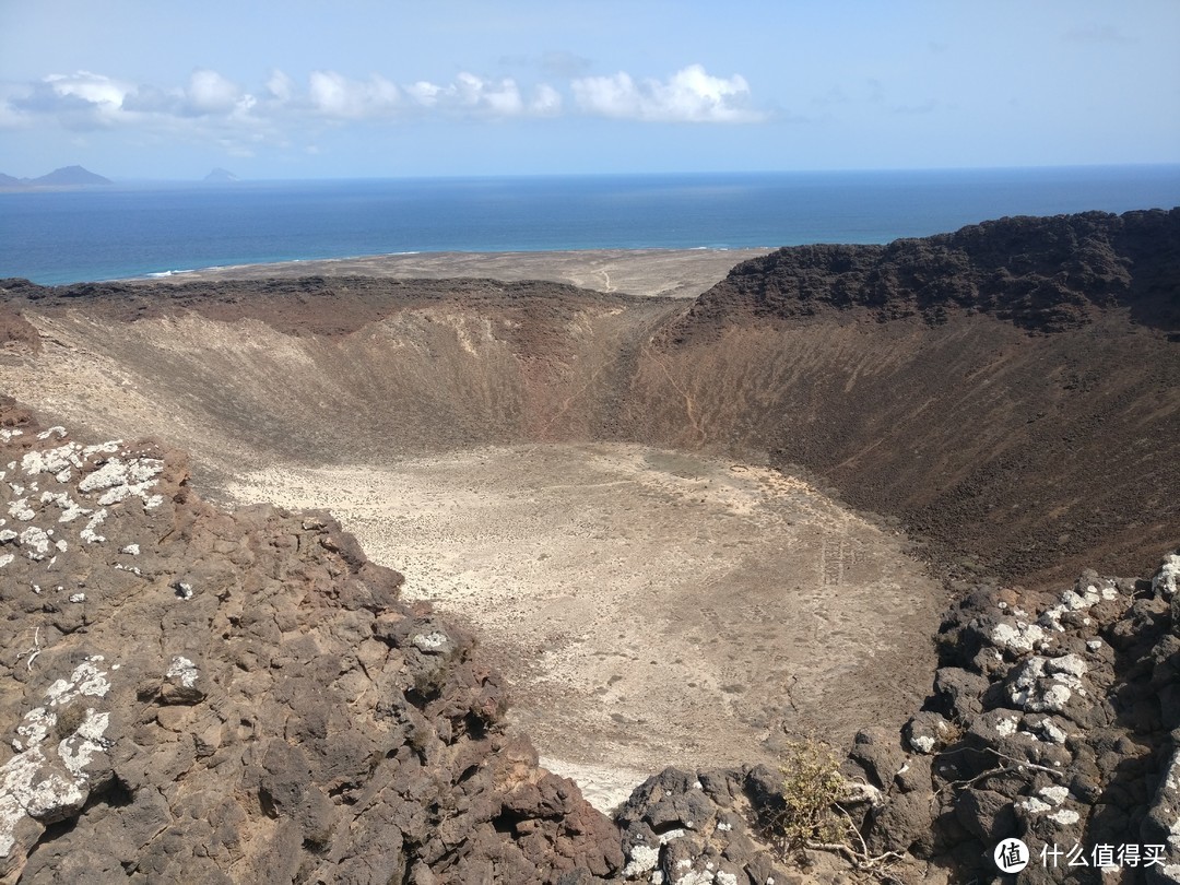 火山口全貌