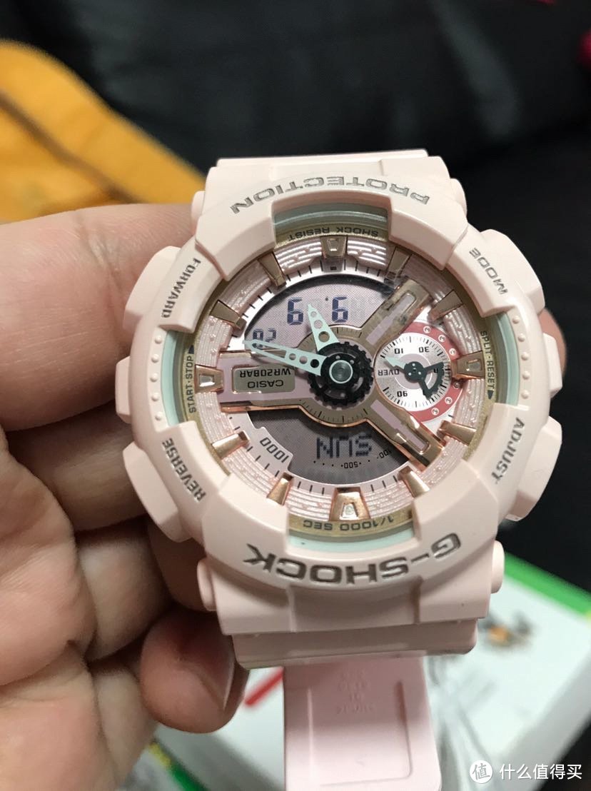 CASIO 卡西欧G-Shock 粉色女款电子表开箱_女款石英表_什么值得买