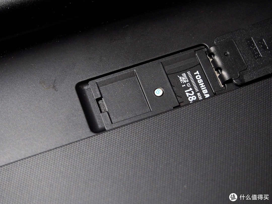 入手东芝M203 MicroSD 128G，没网络也能任性刷剧