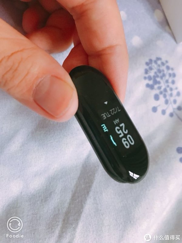 米粒和手环分开，光泽感蛮好看！