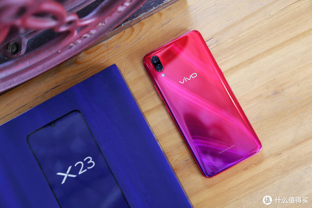 光与影的跃动，vivo X23 智能手机 魅影紫上手赏析