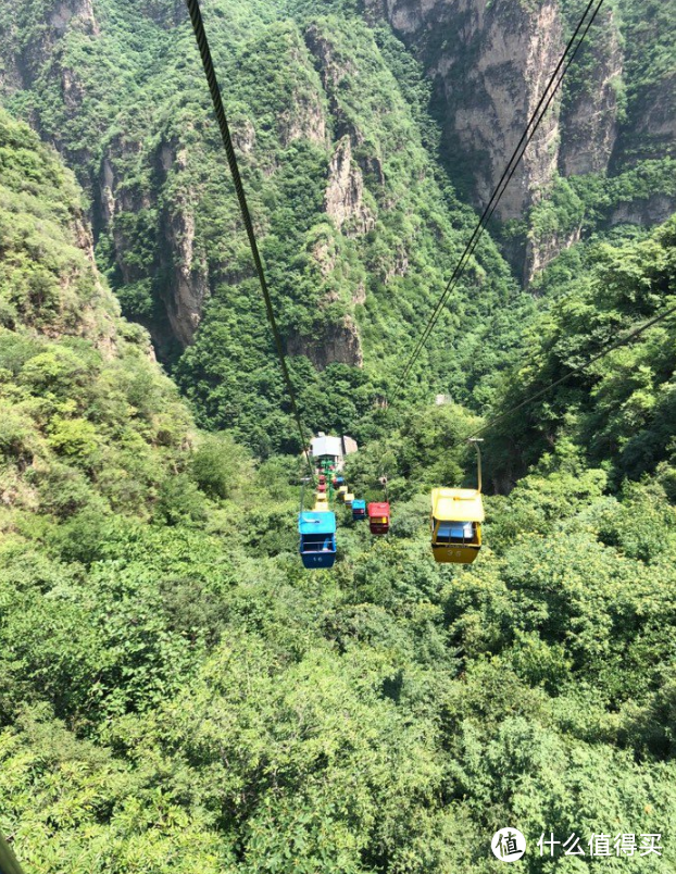 果断坐缆车下山，腿已经不是自己的，，走路有点打颤了