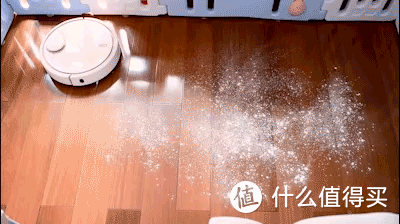 米家扫地机器人面粉清扫测试