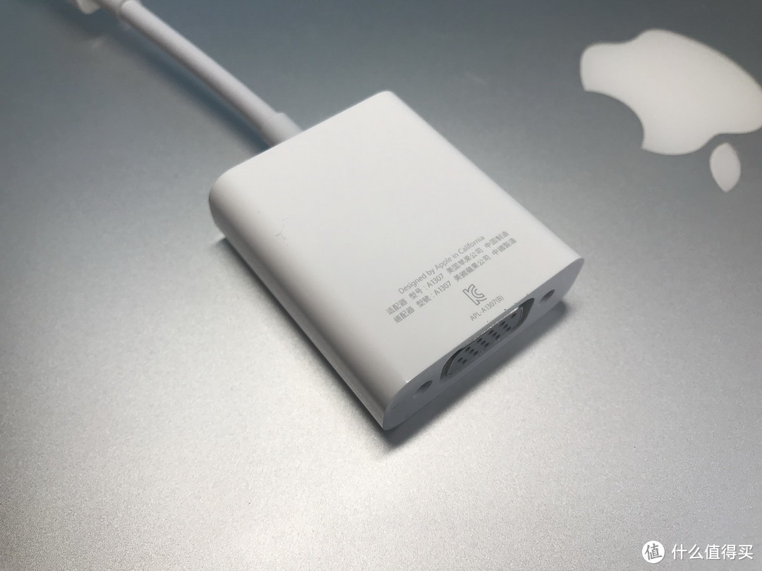 Macbook生产力的好搭配：Apple 雷雳 VGA & 千兆以太网转接器