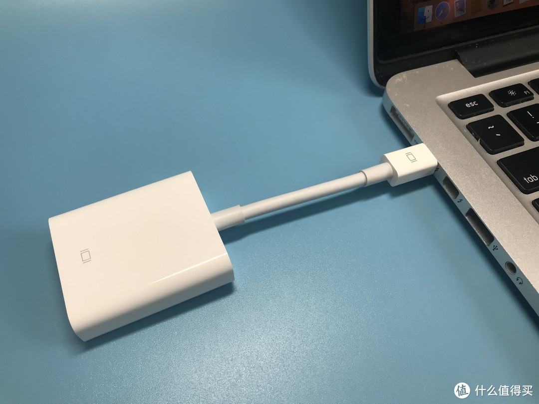 Macbook生产力的好搭配：Apple 雷雳 VGA & 千兆以太网转接器