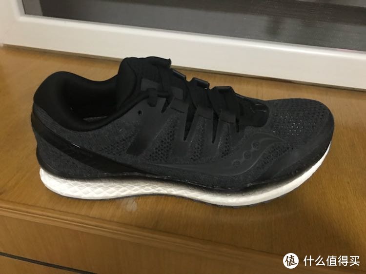 忍不住买买买！第三双Saucony 圣康尼 跑鞋—Freedom ISO 2 开箱