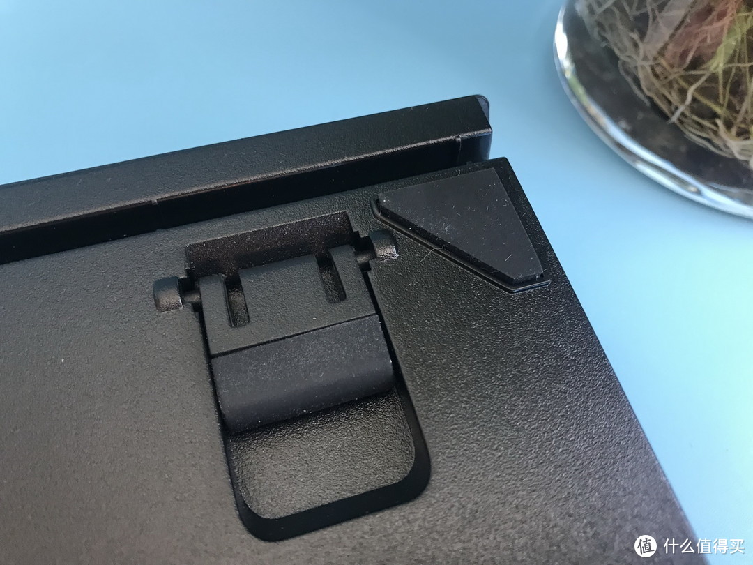 大妈又送键盘了：Razer 雷蛇 BlackWidow X 竞技版87键 游戏机械键盘开箱