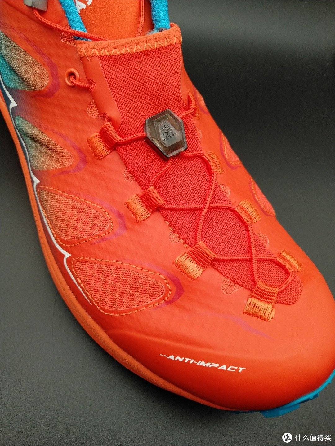 中国户外运动品牌KAILAS凯乐石推出“FUGA DU大坡王”陡坡稳定型越野跑山鞋。 - 华丽通