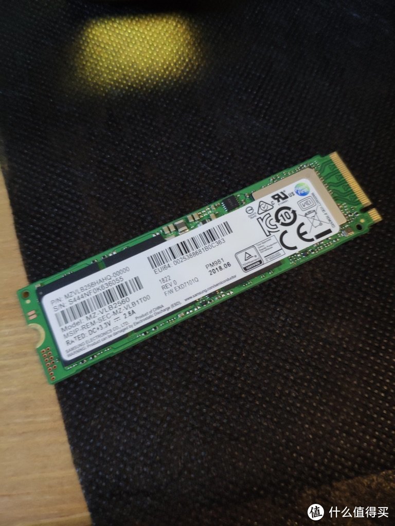刀锋上跳跃的绿光—RAZER 雷蛇 灵刃2018 笔记本电脑开箱晒物