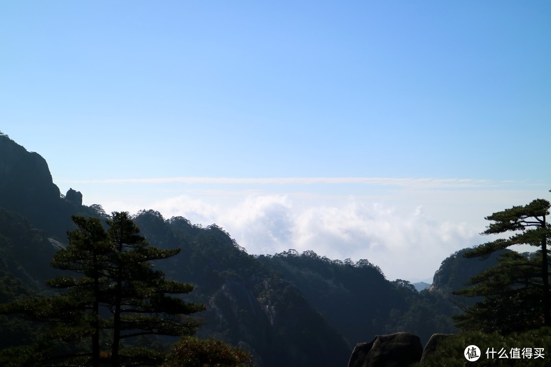 到达天海站后回眸一望远方的云海