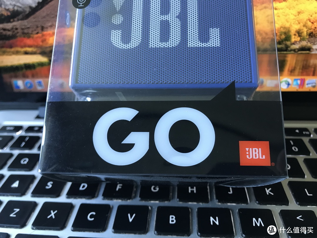 iPad看片好伴侣：JBL GO 音乐金砖 无线蓝牙音箱