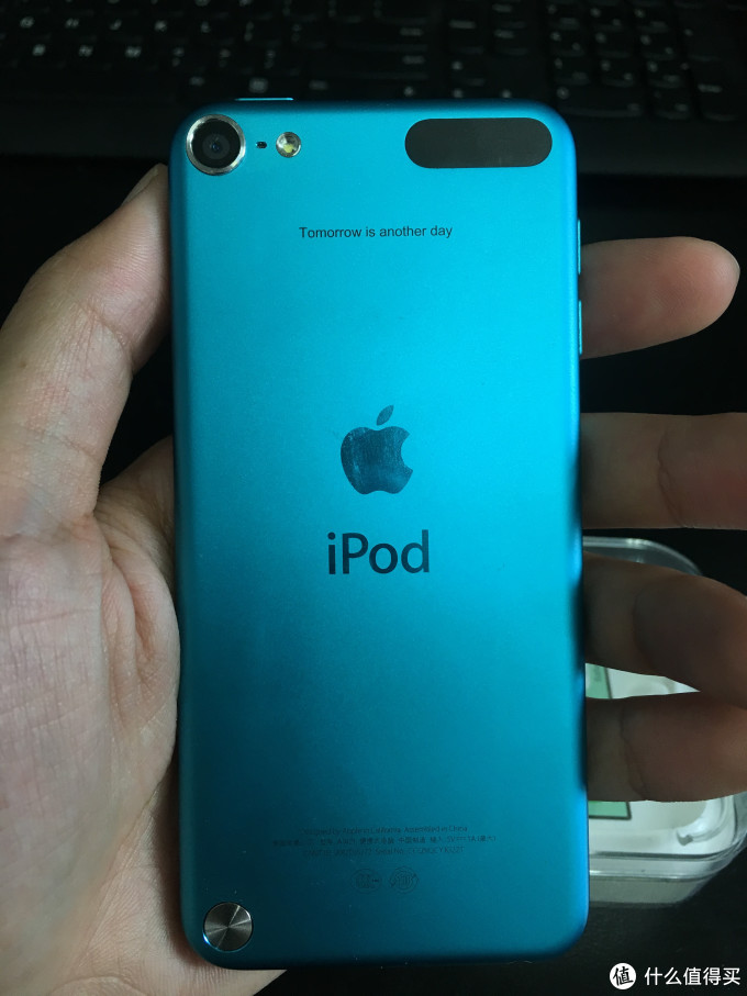 大学时的第一款苹果产品——iPod Touch 5开箱