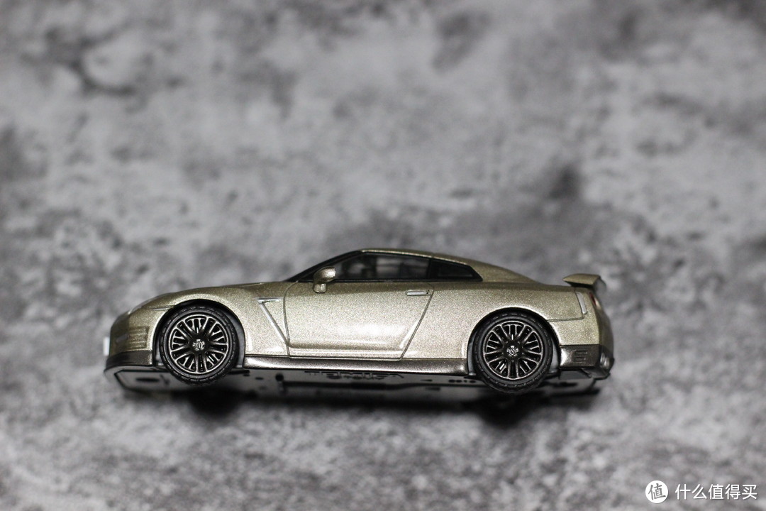 TOMICA 多美卡 TLV NISSAN GTR  开箱晒单