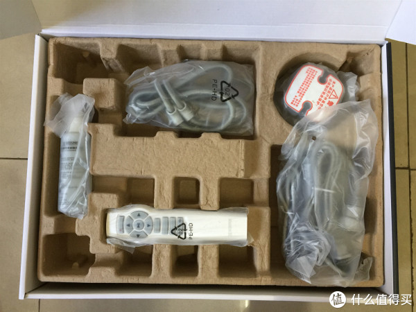 包装纸箱用防伪透明胶封口,有效防止了中途换包