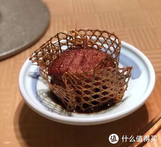 鸟巢酥方、你看得出来是红烧肉么？