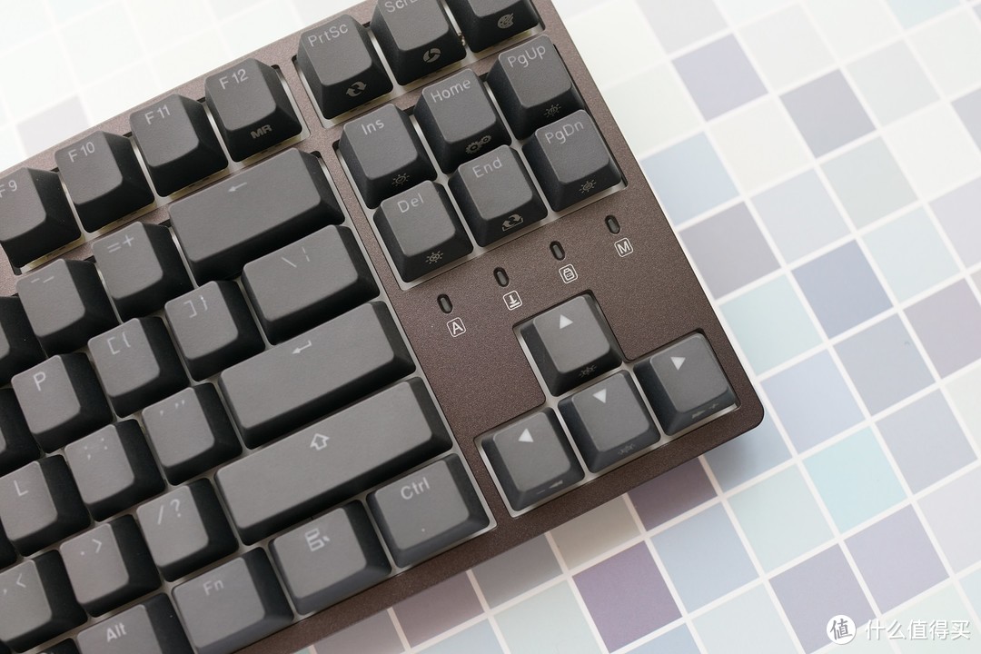 【箴言】杜伽K320金牛座RGB机械键盘开箱小评
